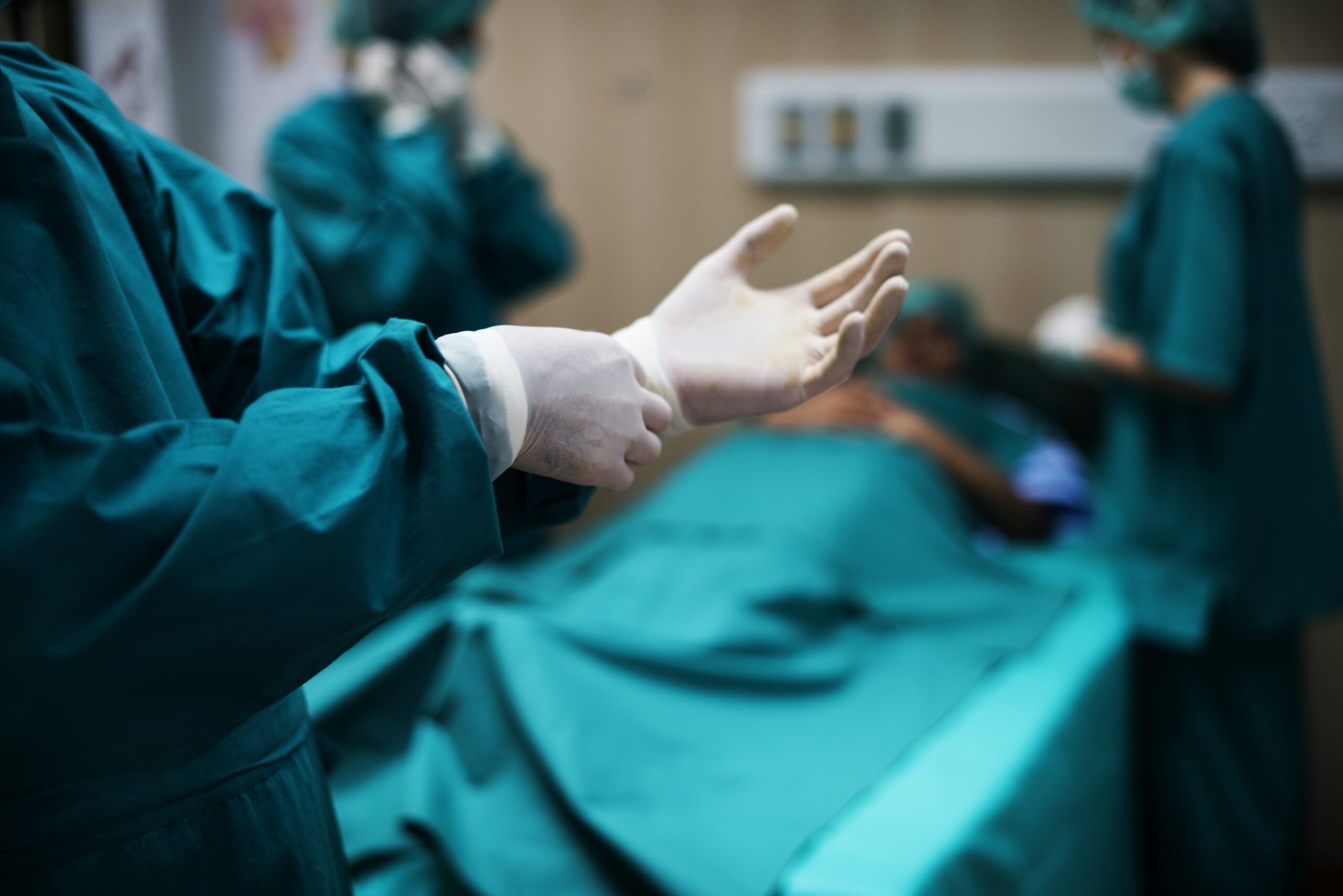 Leia mais sobre o artigo Excesso de Pele Após Grande Emagrecimento: Quando o Plano de Saúde Deve Cobrir a Cirurgia Reparadora?
