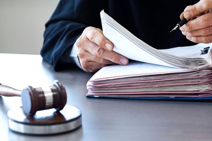 Leia mais sobre o artigo Cliente Não Pagou: Quando Vale a Pena Entrar com Processo Judicial?