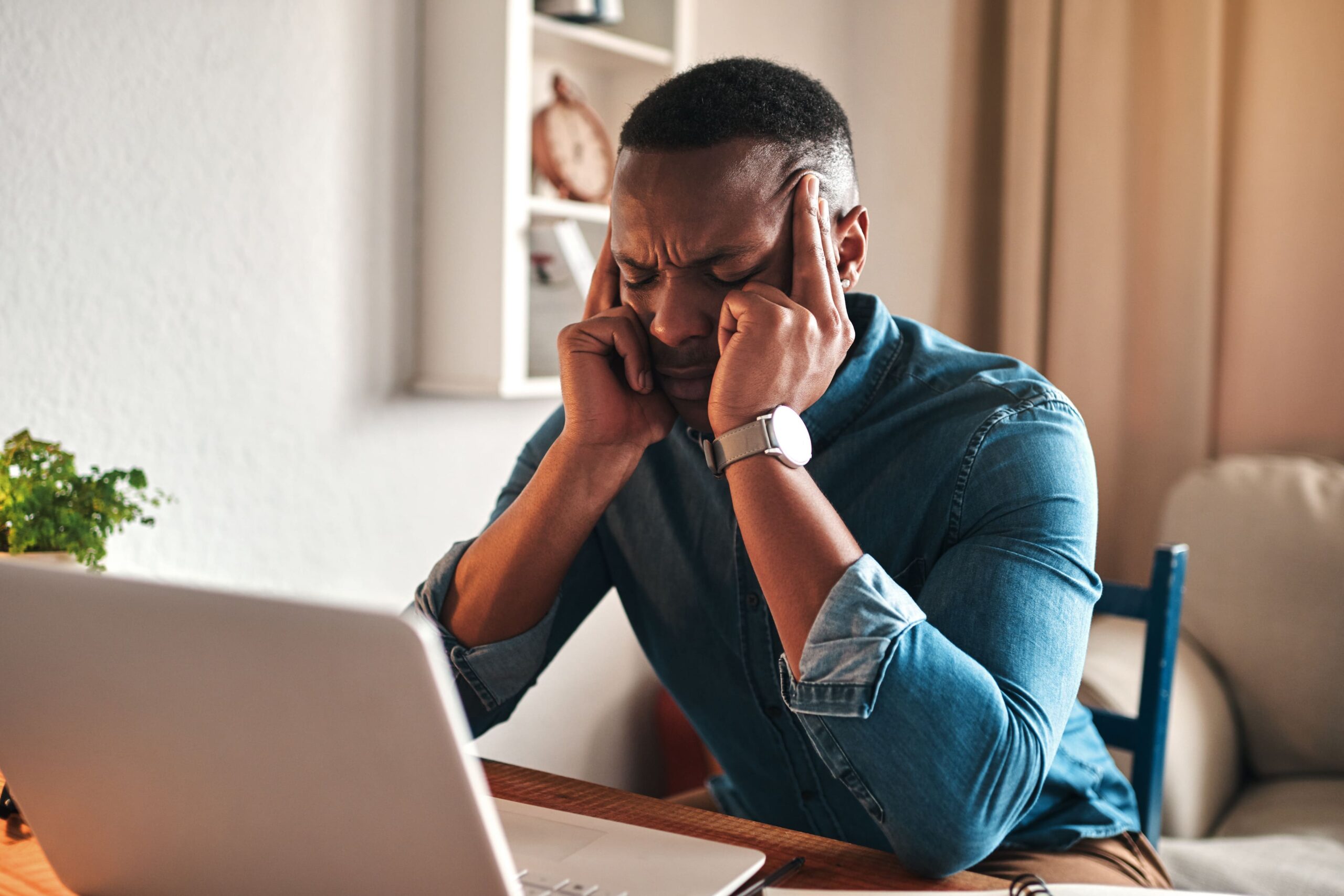 Leia mais sobre o artigo Os 7 Erros Que Fazem Empresas Perderem Dinheiro Com Clientes Inadimplentes